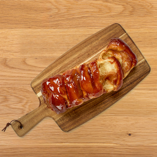 Caramel Apple Pull Apart Bread